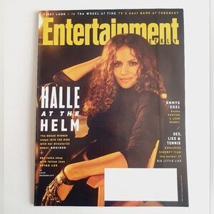 Entertainment Weekly September, 2021 - Halle Berry - Halle At The Helm